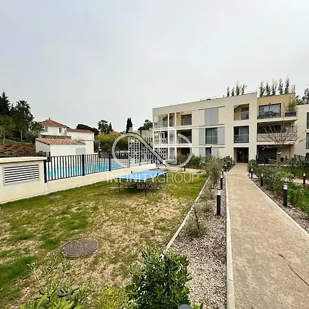 Апартаменти Grand 5 Min Des Plages *